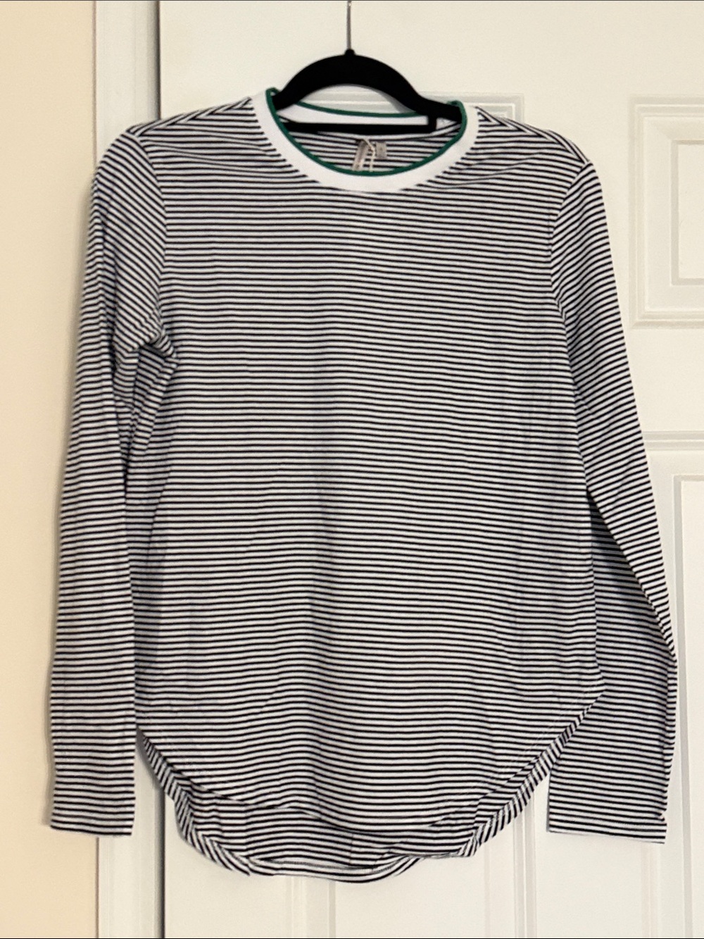 Banana Republic Black & White Striped Long-Sleeve Tee